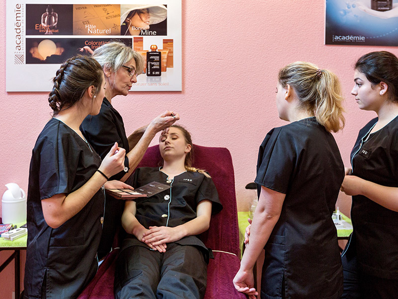 groupe maquillage